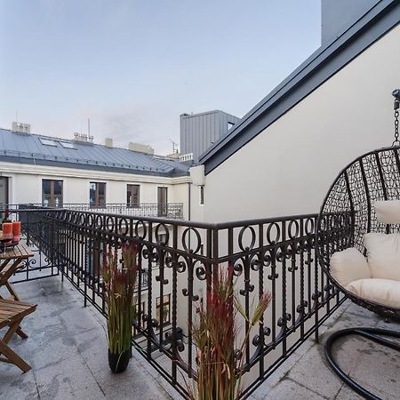 Lumina 2-Level Apartment With Balcony 우치 외부 사진